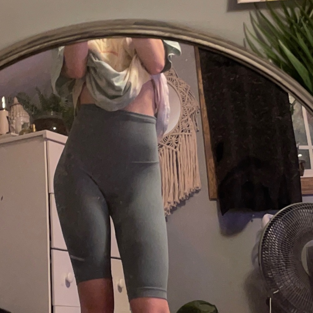 Lulu biker shorts